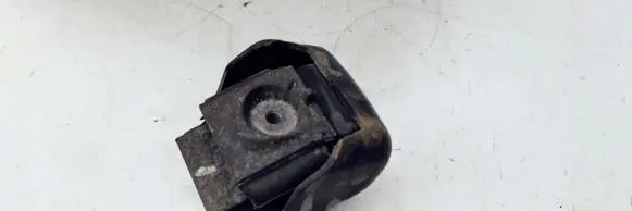 Volkswagen Crafter Engine mounting bracket
