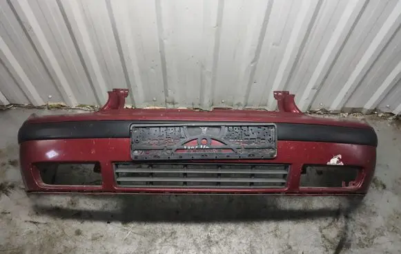 Volkswagen Golf IV Front bumper