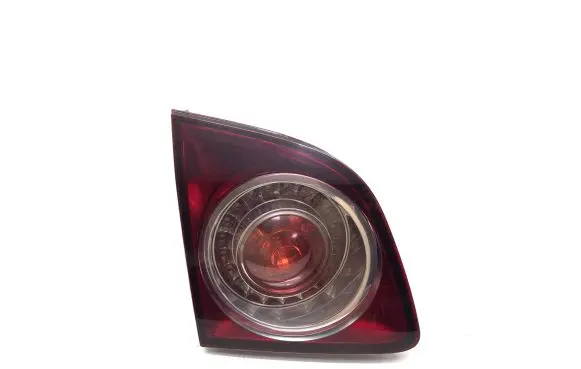 Volkswagen Golf Plus Tailgate rear/tail lights 5M0945093H