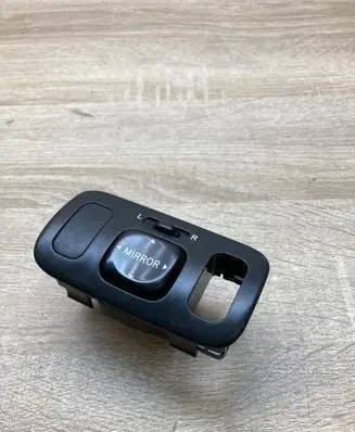 Mazda 323 F Wing mirror switch 5472D2N