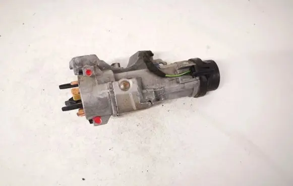 Volkswagen Polo IV 9N3 Ignition lock contact 4b0905851n