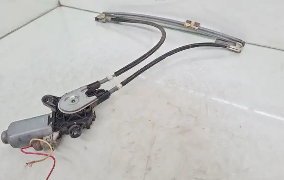 Peugeot 306 Front door window regulator with motor 400393A