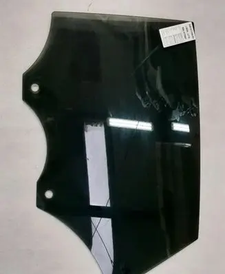 Rear door window glass