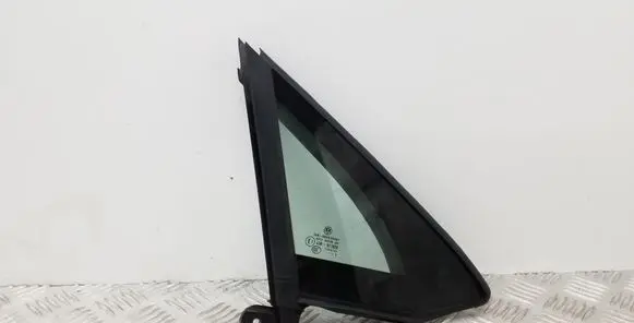 Volkswagen PASSAT B8 Front door vent window glass four-door 3G0845114F