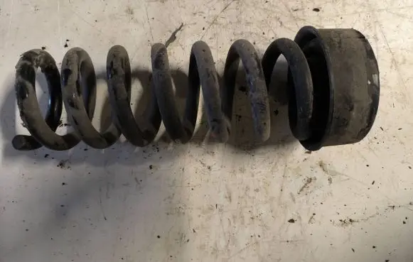 Mercedes-Benz E W212 Rear coil spring 1140EK