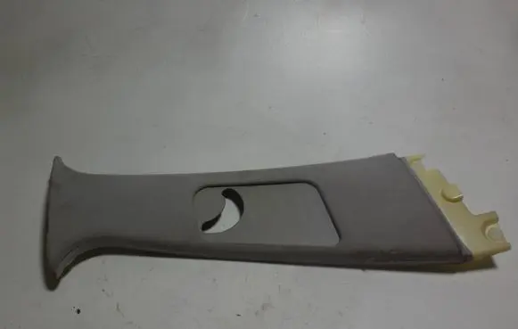 BMW 5 E39 (B) pillar trim (top) 8172420