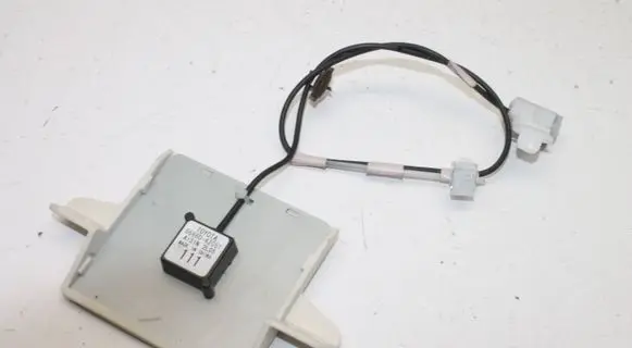 Toyota RAV 4 (XA40) Other devices 8686042051