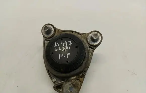 Mercedes-Benz Vito Viano W447 Engine mount vacuum valve a4472410013