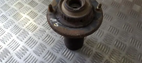 Volkswagen PASSAT B5 Coil spring mount 4d0412377f