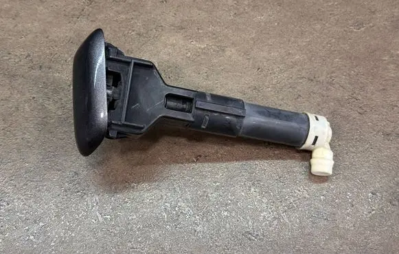 Toyota Prius (XW30) Headlight washer spray nozzle 8520747010