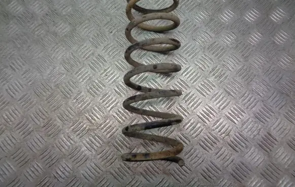 Ford Mondeo Mk III Rear coil spring