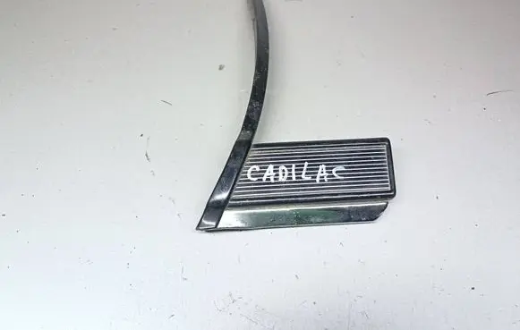 Cadillac STS Seville Front door trim (molding) 3537021RH 3537021 VT1878