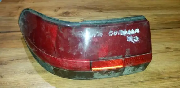 Toyota Corolla E80 Rear/tail lights 7r017016 33-17201l