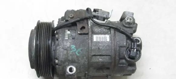 Nissan Qashqai Air conditioning (A/C) compressor (pump) 926004EB1A
