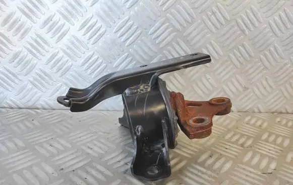 Engine mount bracket