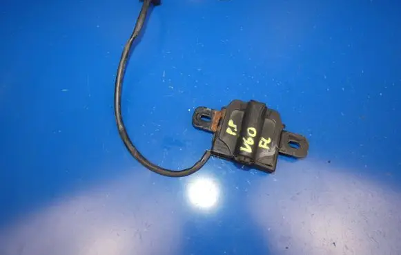 Volvo V60 Engine bonnet/hood lock/catch