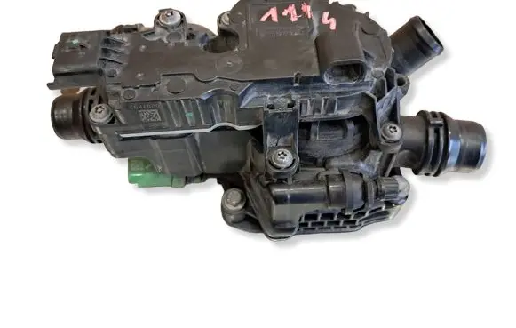Peugeot 308 Thermostat housing 9803549480