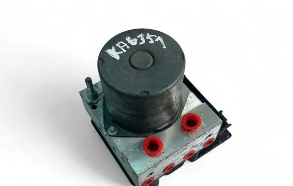 Toyota Avensis T270 ABS control unit/module 0265952120