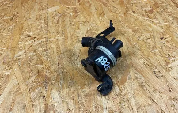 Audi A1 Electric auxiliary coolant/water pump 6R0965561A