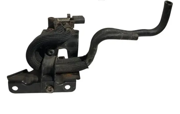 Volkswagen PASSAT CC Exhaust gas pressure sensor 1K0131552N 076906051B