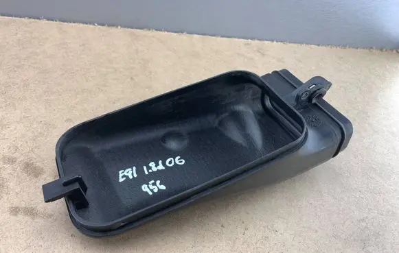 BMW 3 E90 E91 Air intake duct part 7797956 13717797956