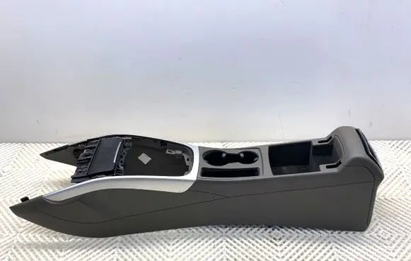 Audi A5 8T 8F Center console 8K0864981D