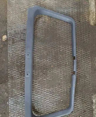 Mitsubishi Pajero Tailgate trim