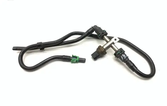 Jaguar XJ X351 Fuel pressure sensor 8W839F972AA