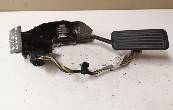 Toyota Corolla E120 E130 Accelerator throttle pedal 8222302C50