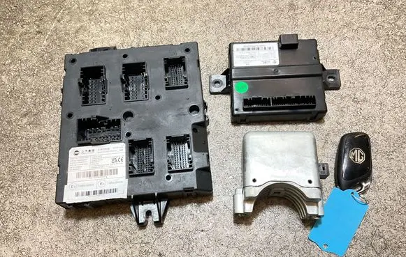 Engine ECU kit and lock set