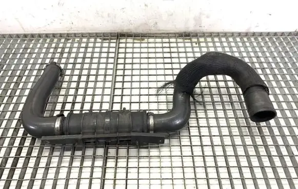 Jeep Grand Cherokee Air intake hose/pipe 52014497AB