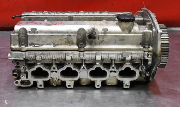 Hyundai Santa Fe Engine head