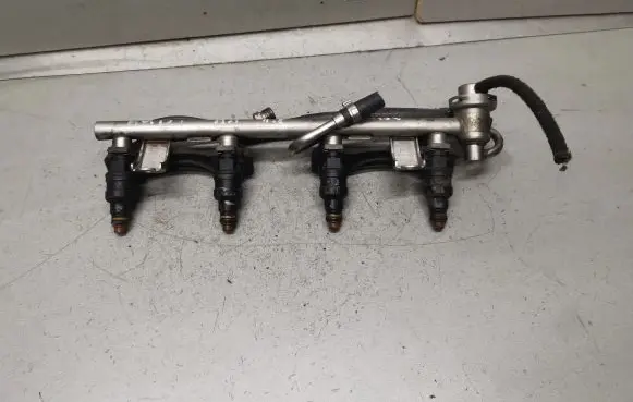 Audi A4 S4 B5 8D Fuel injectors set 0280150444 058133681