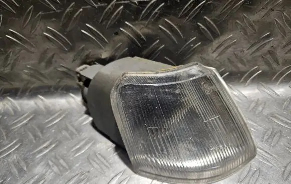 Citroen Xantia Front indicator light 6R0192014