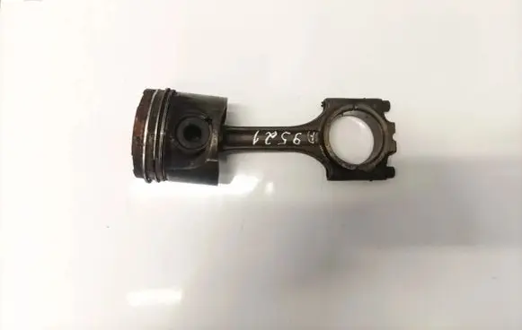 Volvo XC90 Piston with connecting rod