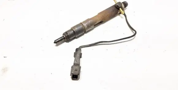 Skoda Fabia Mk1 (6Y) Fuel injector 028130203E 0432193598