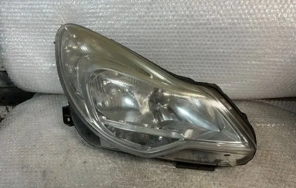 Opel Corsa D Headlight/headlamp 13392706 90020216 90020216461A