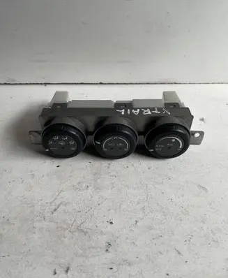 Nissan X-Trail T30 Climate control unit 27500EQ410