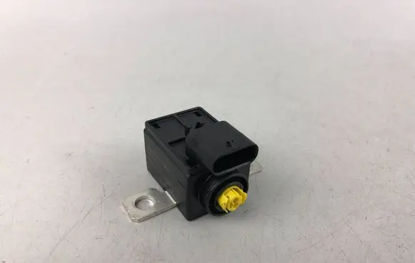 Mercedes-Benz EQA Battery relay fuse A0009822904