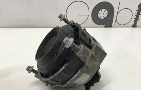 BMW 4 G22 G23 G24 G26 Engine mount bracket