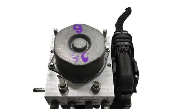 Renault Zoe ABS Pump 476609473R