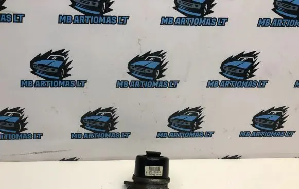 Volvo V70 Engine mount bracket 8G9N6F012BB