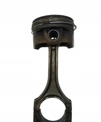 Audi RS7 C7 Piston with connecting rod 079107104CJ