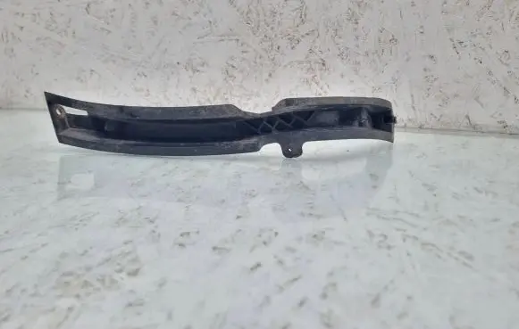 Volkswagen PASSAT B6 Front bumper mounting bracket 3C0807177