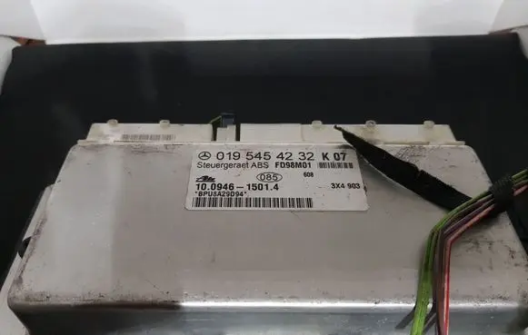 Mercedes-Benz E AMG W210 ABS control unit/module 0195454232