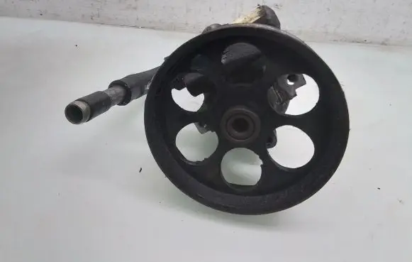 Renault Laguna II Power steering pump 26054891