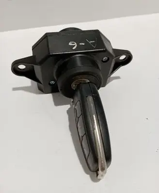 Audi A6 S6 C6 4F Ignition lock 4F0909131 4F0910131