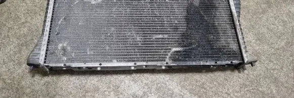 BMW 5 E39 Coolant radiator 7787907 7787908 77435