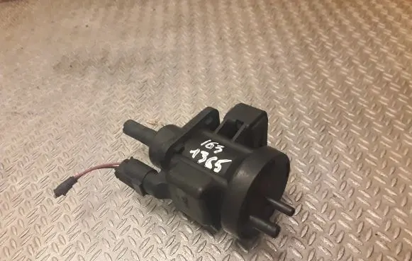 Mercedes-Benz ML W163 Turbo solenoid valve 0005450427 A0005450427