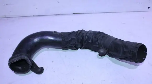 Hyundai Santa Fe Air intake duct part 282122B100
